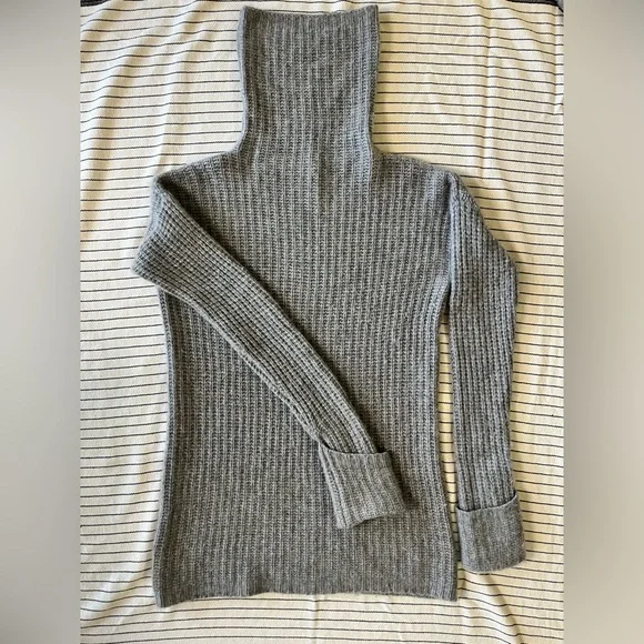 James Perse Gray 100% Cashmere Ribbed Turtleneck Sweater, size 3 - Picture 4 of 14